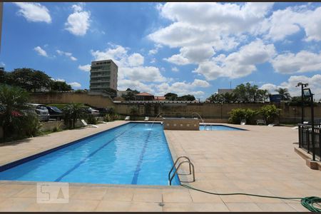 Apartamento para alugar com 74m², 2 quartos e 1 vagaPiscina