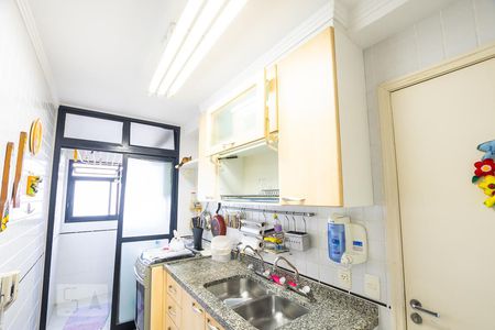 Apartamento à venda com 125m², 4 quartos e 2 vagasCozinha