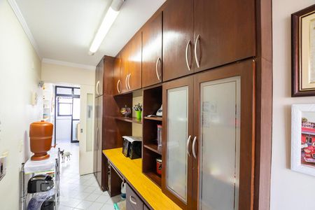 Apartamento à venda com 125m², 4 quartos e 2 vagasCozinha