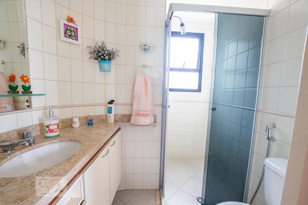 Banheiro de apartamento à venda com 4 quartos, 125m² em Chácara Inglesa, São Paulo