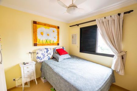 Apartamento à venda com 125m², 4 quartos e 2 vagasQuarto