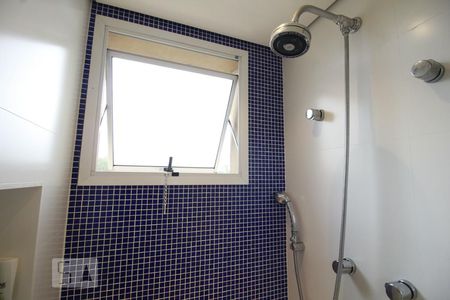 Apartamento à venda com 141m², 3 quartos e 2 vagasChuveiro