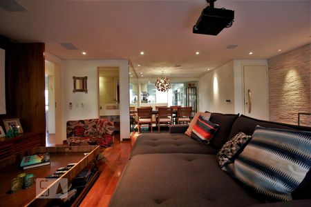 Sala de apartamento à venda com 3 quartos, 141m² em Paraíso do Morumbi, São Paulo