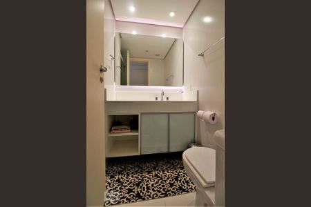 Apartamento à venda com 141m², 3 quartos e 2 vagasBanheiro da suíte 3