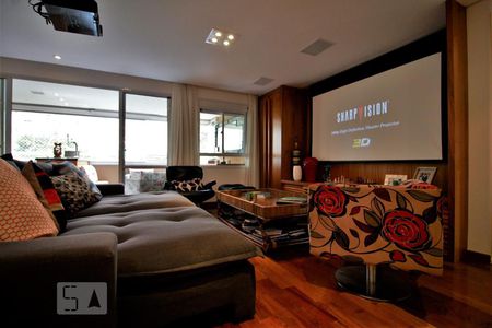 Sala de apartamento à venda com 3 quartos, 141m² em Paraíso do Morumbi, São Paulo