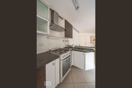 Apartamento à venda com 58m², 1 quarto e 2 vagas Apartamento à venda com 58m², 1 quarto e 2 vagasCozinha