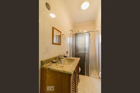 Banheiro de casa para alugar com 2 quartos, 280m² em Jardim Santa Francisca, Guarulhos
