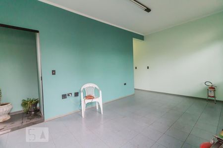 Sala de casa para alugar com 2 quartos, 280m² em Jardim Santa Francisca, Guarulhos