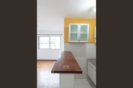 dormitório e cozinha de kitnet/studio para alugar com 1 quarto, 30m² em Consolação, São Paulo