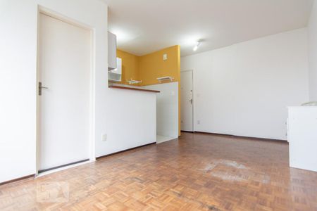 dormitório de kitnet/studio para alugar com 1 quarto, 30m² em Consolação, São Paulo