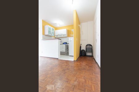 dormitório de kitnet/studio para alugar com 1 quarto, 30m² em Consolação, São Paulo