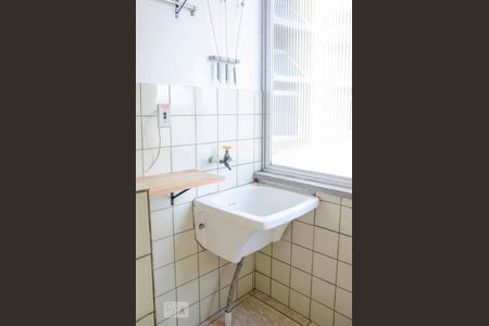 Área de serviço de apartamento para alugar com 2 quartos, 54m² em Centro, São Leopoldo