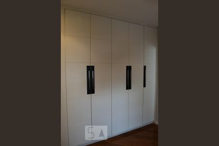 Apartamento para alugar com 205m², 3 quartos e 3 vagas Apartamento para alugar com 205m², 3 quartos e 3 vagasQUARTO SUITE 2