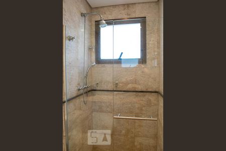 Apartamento para alugar com 205m², 3 quartos e 3 vagas Apartamento para alugar com 205m², 3 quartos e 3 vagasBANHEIRO SUITE 2