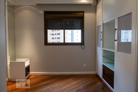 Apartamento para alugar com 205m², 3 quartos e 3 vagas Apartamento para alugar com 205m², 3 quartos e 3 vagasQUARTO SUITE 3