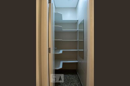 Apartamento para alugar com 205m², 3 quartos e 3 vagas Apartamento para alugar com 205m², 3 quartos e 3 vagasDESPENSA