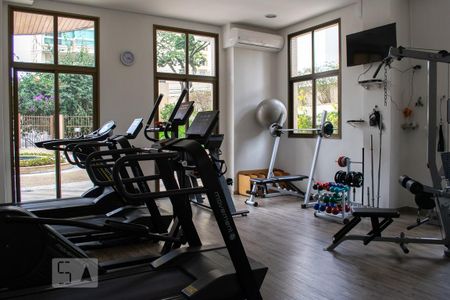 Apartamento para alugar com 205m², 3 quartos e 3 vagas Apartamento para alugar com 205m², 3 quartos e 3 vagasACADEMIA
