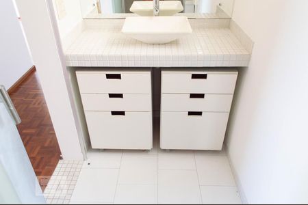 Apartamento à venda com 67m², 2 quartos e 1 vagabanheiro