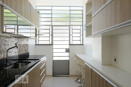 Apartamento à venda com 75m², 2 quartos e sem vaga Apartamento à venda com 75m², 2 quartos e sem vagaCozinha