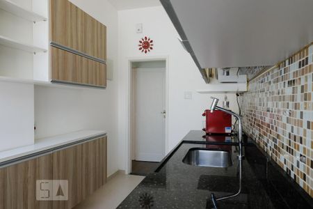 Apartamento à venda com 75m², 2 quartos e sem vaga Apartamento à venda com 75m², 2 quartos e sem vagaCozinha
