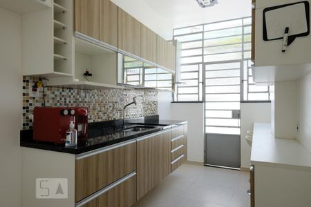 Apartamento à venda com 75m², 2 quartos e sem vaga Apartamento à venda com 75m², 2 quartos e sem vagaCozinha