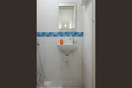 Apartamento à venda com 75m², 2 quartos e sem vaga Apartamento à venda com 75m², 2 quartos e sem vagaLavabo