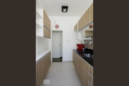 Apartamento à venda com 75m², 2 quartos e sem vaga Apartamento à venda com 75m², 2 quartos e sem vagaCozinha