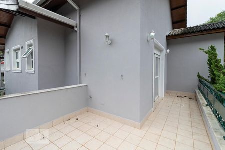 Casa para alugar com 360m², 4 quartos e 4 vagas Casa para alugar com 360m², 4 quartos e 4 vagasSacada Suíte 1