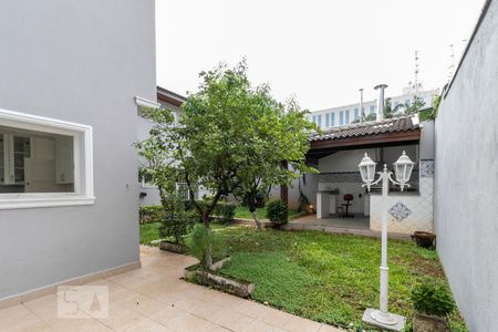 Casa para alugar com 360m², 4 quartos e 4 vagas Casa para alugar com 360m², 4 quartos e 4 vagasPátio