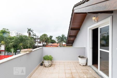 Casa para alugar com 360m², 4 quartos e 4 vagas Casa para alugar com 360m², 4 quartos e 4 vagasSacada Terceiro Andar