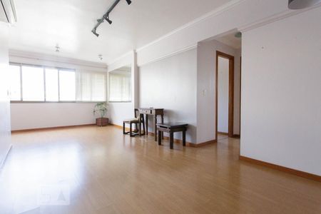 Sala de apartamento para alugar com 2 quartos, 110m² em Passo da Areia, Porto Alegre