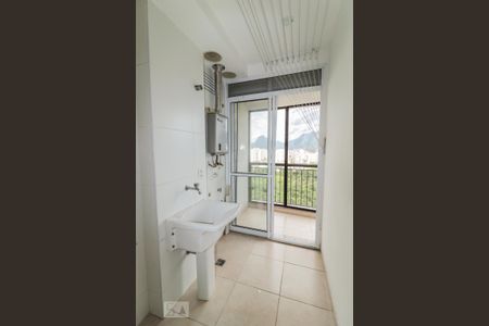 Apartamento para alugar com 68m², 2 quartos e 1 vaga Apartamento para alugar com 68m², 2 quartos e 1 vagaÁrea de Serviço