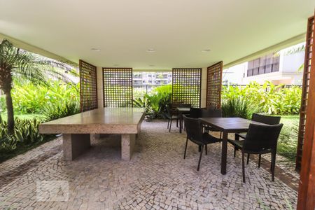 Apartamento para alugar com 68m², 2 quartos e 1 vaga Apartamento para alugar com 68m², 2 quartos e 1 vagaEspaço Jogos