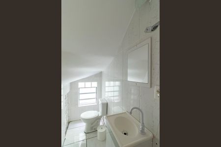 Lavabo de casa para alugar com 3 quartos, 180m² em Jardim Aeroporto, São Paulo