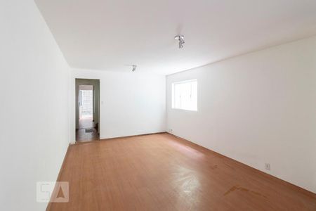 Sala de casa para alugar com 3 quartos, 180m² em Jardim Aeroporto, São Paulo