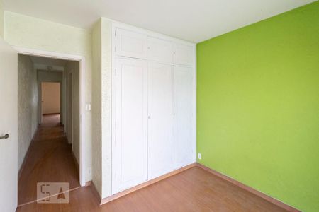 Quarto 1 de casa para alugar com 3 quartos, 180m² em Jardim Aeroporto, São Paulo