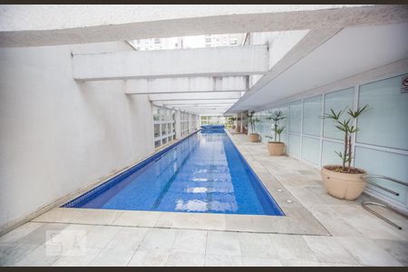 Studio para alugar com 44m², 1 quarto e 1 vagaPiscina