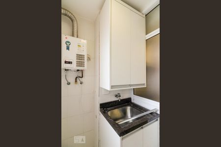 Apartamento à venda com 77m², 3 quartos e 1 vagaÁrea de Serviço