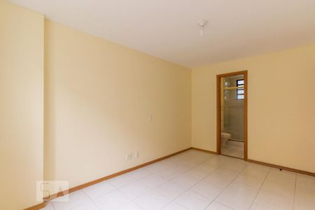 Suíte de apartamento para alugar com 3 quartos, 80m² em Recreio dos Bandeirantes, Rio de Janeiro