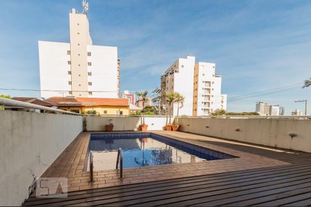Apartamento para alugar com 40m², 1 quarto e 1 vaga Apartamento para alugar com 40m², 1 quarto e 1 vagaÁrea Comum - Piscina