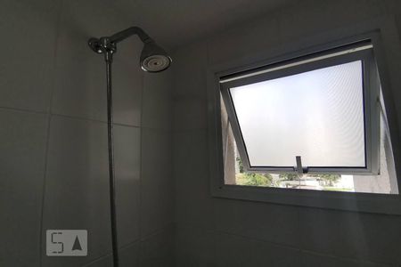 Detalhe banheiro de apartamento para alugar com 2 quartos, 47m² em Vila Suzana, São Paulo
