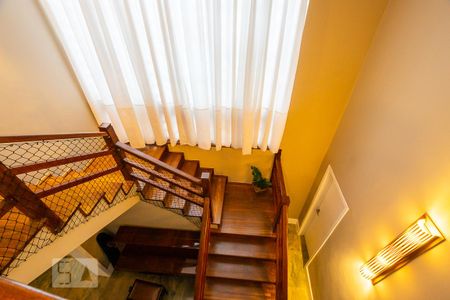 Escada de casa à venda com 4 quartos, 500m² em Planalto Paulista, São Paulo