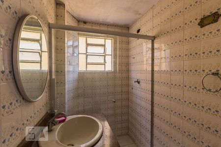 Banheiro de apartamento para alugar com 2 quartos, 51m² em Vila Paulista, Guarulhos