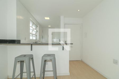 Cozinha de apartamento para alugar com 1 quarto, 46m² em Rio Branco, Porto Alegre