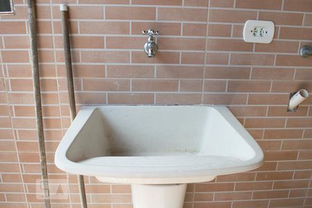 Casa à venda com 125m², 2 quartos e 1 vaga Casa à venda com 125m², 2 quartos e 1 vagaPIA ÁREA DE SERVIÇO