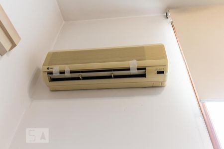 Casa de condomínio à venda com 420m², 4 quartos e 4 vagasAr Condicionado da Sala de TV