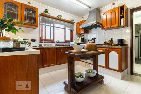 Casa de condomínio à venda com 420m², 4 quartos e 4 vagasCozinha