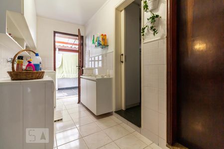 Casa de condomínio à venda com 420m², 4 quartos e 4 vagasÁrea de Serviço