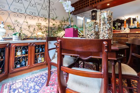 Bar de casa de condomínio à venda com 4 quartos, 420m² em Alphaville, Santana de Parnaíba