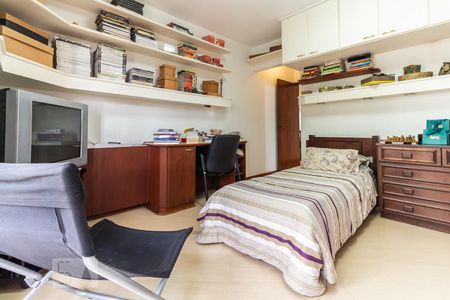 Casa de condomínio à venda com 420m², 4 quartos e 4 vagasSuíte 1